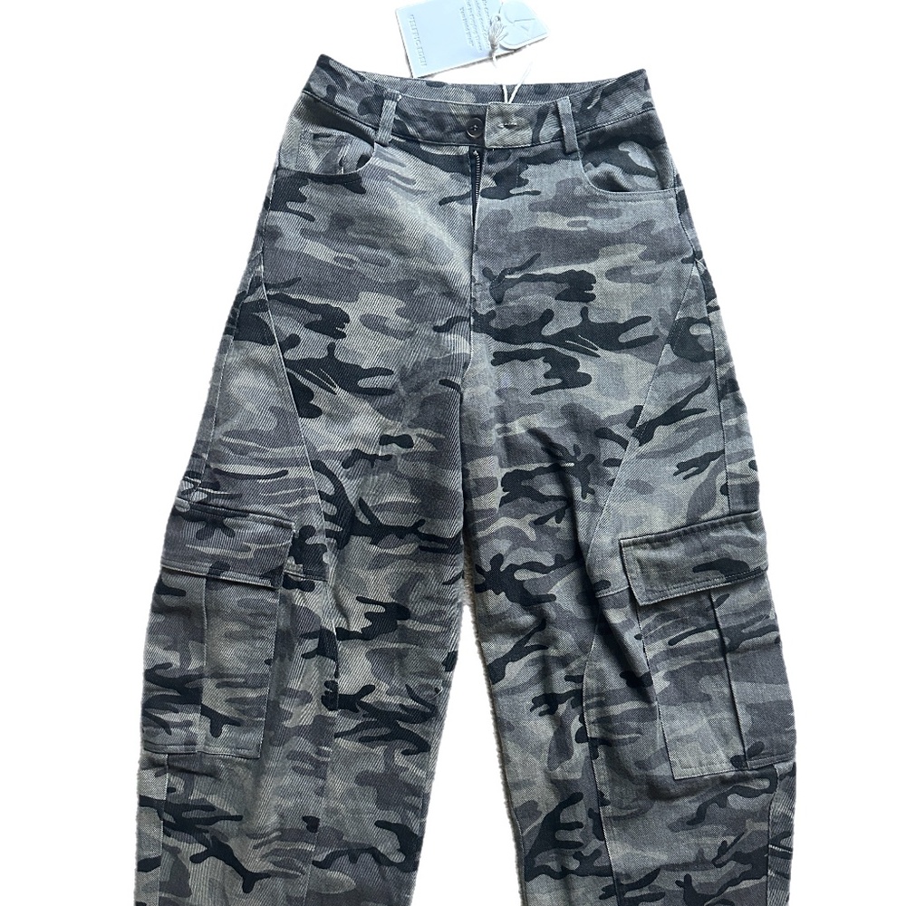 Aelfric Eden Camo cargo pants